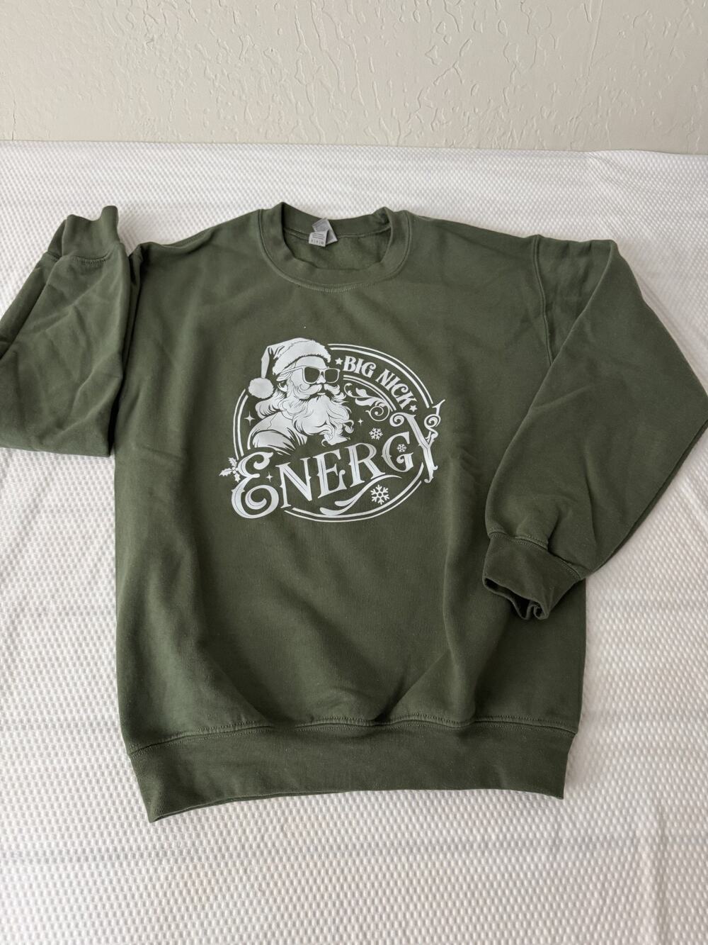 Big Nick Energy Santa Crewneck Green Size S Fleece Pullover Sweatshirt